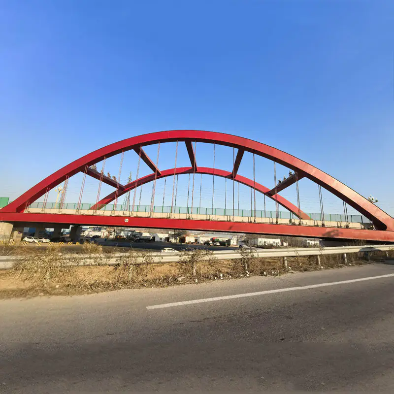 I ponti con struttura in acciaio possono offrire l'equilibrio ideale tra resistenza, durata e flessibilità di progettazione per le infrastrutture moderne?